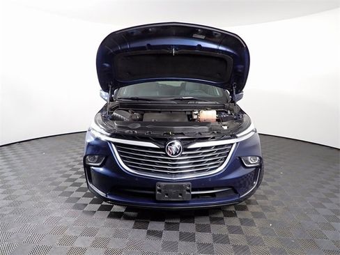Used 2022 Buick Enclave Essence image 4