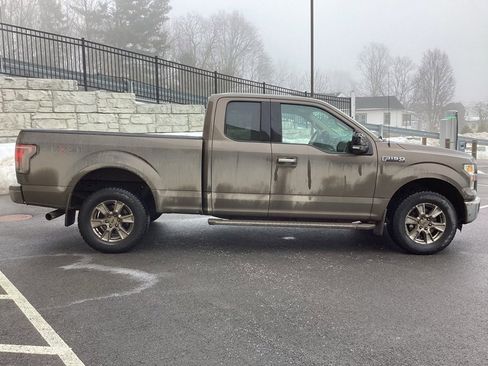 Used 2016 Ford F150 XLT w/ Equipment Group 302A Luxury image 8