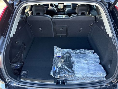 New 2026 Volvo XC60 T8 Ultra AWD/4WD image 19