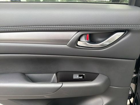 New 2025 MAZDA CX-5 AWD 2.5 S w/ Preferred Package image 22