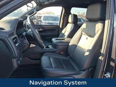 Used 2024 Chevrolet Suburban Z71 w/ Luxury Package AWD/4WD image 2