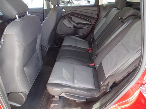 Used 2019 Ford Escape SE image 29