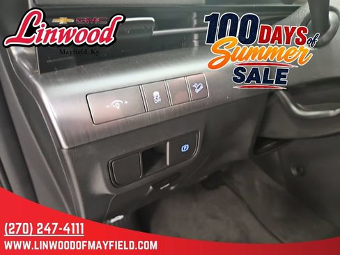 Used 2024 Hyundai Kona SEL FWD image 17