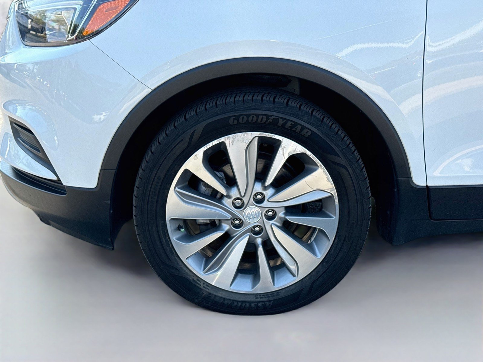 Used 2020 Buick Encore Preferred w/ Safety Package FWD image 20