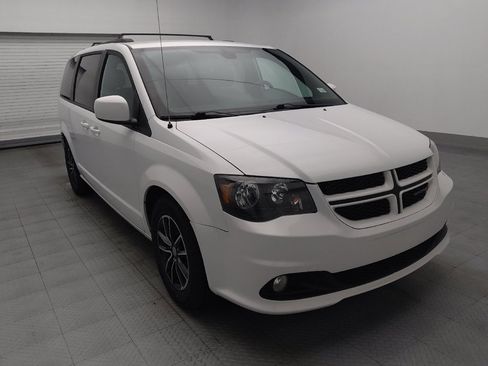 Used 2018 Dodge Grand Caravan GT FWD image 13