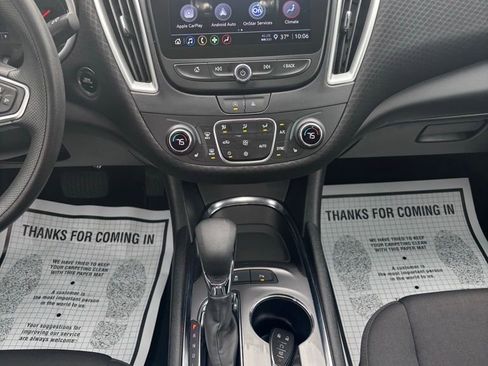 Used 2024 Chevrolet Malibu LT image 17