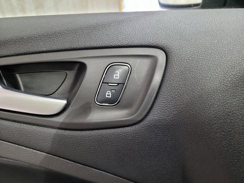 Used 2018 Ford Escape SE image 42