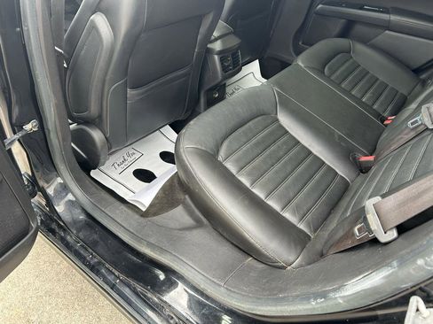 Used 2014 Ford Fusion SE w/ Equipment Group 202A FWD image 9