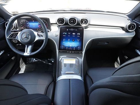 Used 2022 Mercedes-Benz C 300 4MATIC Sedan image 55