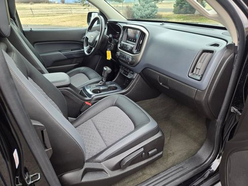 Used 2015 Chevrolet Colorado Z71 image 24