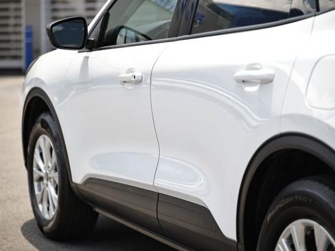 Used 2025 Ford Escape Active AWD/4WD image 8
