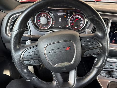 Used 2022 Dodge Challenger GT RWD image 18