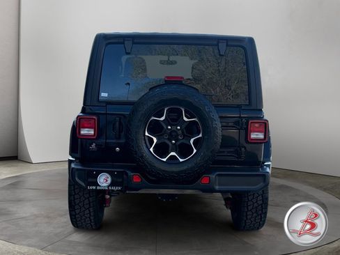 Used 2020 Jeep Wrangler Unlimited Sahara image 6