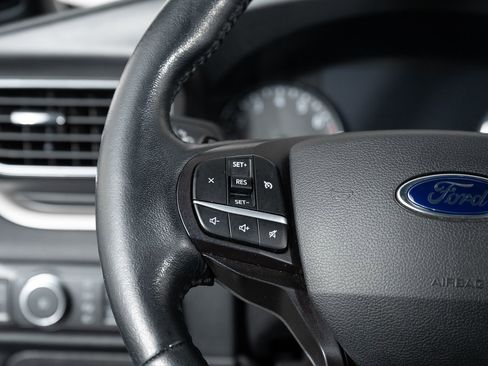 Used 2020 Ford Explorer XLT w/ Equipment Group 202A image 34