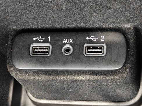 Used 2021 Dodge Charger SXT w/ Leather Interior Group RWD image 40