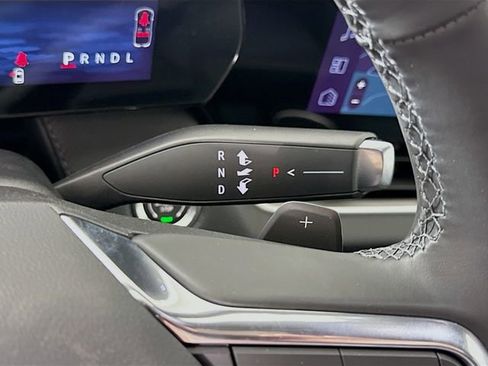 New 2026 Chevrolet Equinox LT w/ Midnight Edition FWD image 19