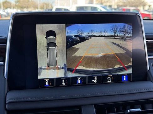 Used 2024 Chevrolet Suburban High Country w/ Premium Package image 20