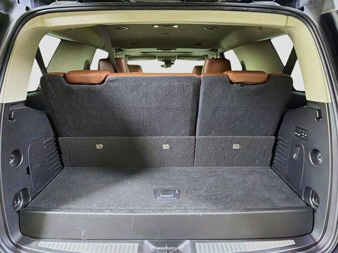 Used 2020 Cadillac Escalade Luxury image 30