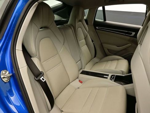 Certified 2017 Porsche Panamera 4 AWD/4WD image 16