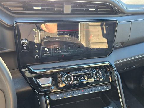 Used 2024 GMC Sierra 1500 AT4X image 28