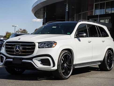 New 2026 Mercedes-Benz GLS 450 GLS 450 image 3