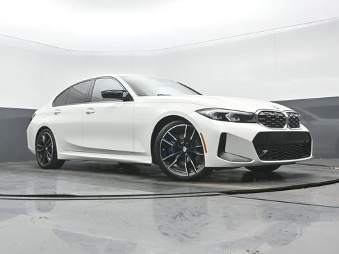 Used 2023 BMW M340i w/ Driving Assistance Package image 30