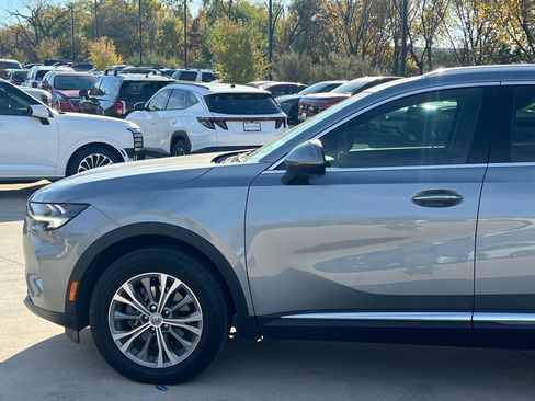 Used 2023 Buick Envision Preferred image 7