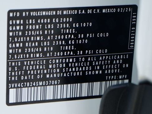 Used 2025 Volkswagen Taos SEL AWD/4WD image 52