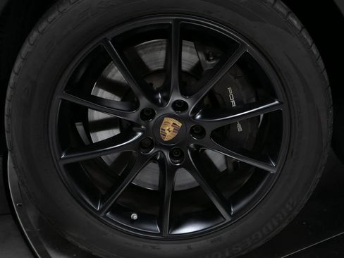 Certified 2023 Porsche Cayenne image 11