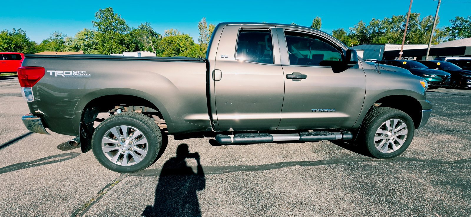 Used 2012 Toyota Tundra 4x4 Double Cab w/ TRD Off-Road Pkg image 4