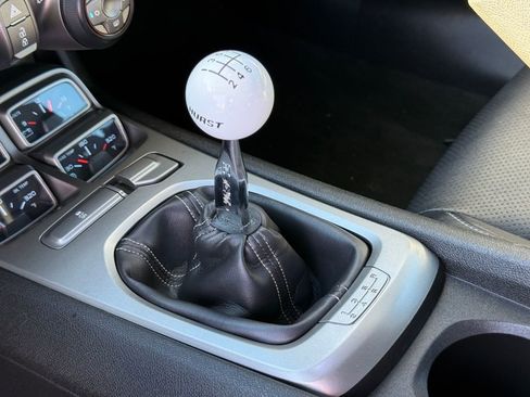 Used 2012 Chevrolet Camaro SS image 18