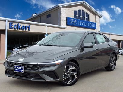 Certified 2025 Hyundai Elantra Limited