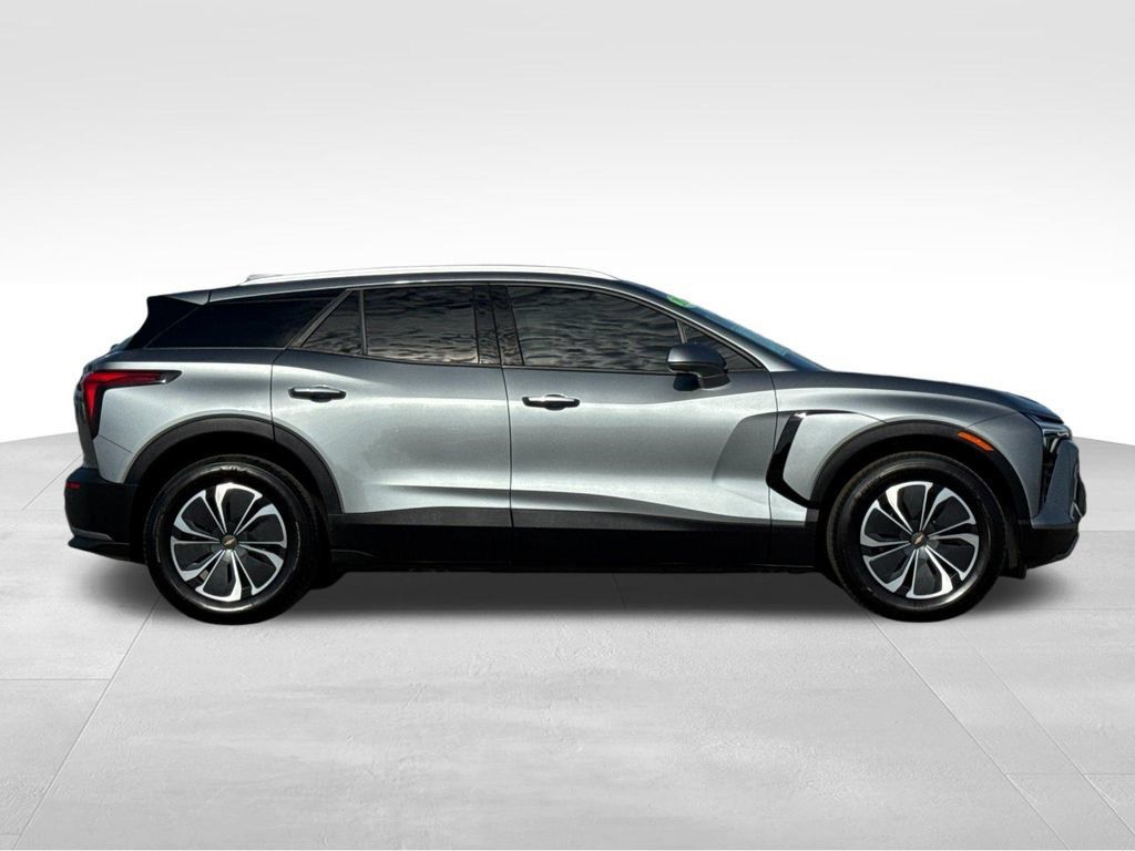Used 2024 Chevrolet Blazer EV LT AWD/4WD image 6