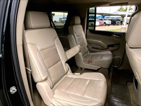 Used 2016 GMC Yukon XL Denali w/ Open Road Package AWD/4WD image 18