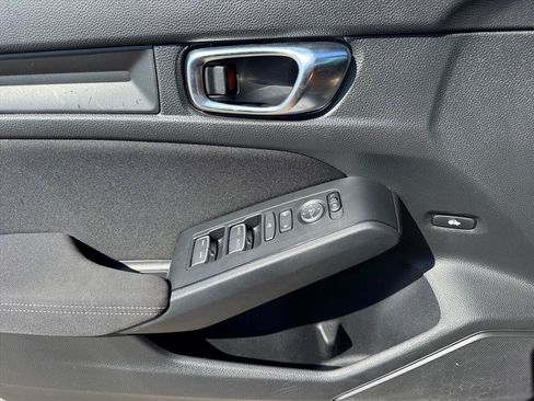 Used 2024 Honda Civic Sport image 17