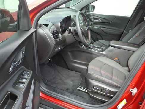 Used 2023 Chevrolet Equinox RS FWD image 16
