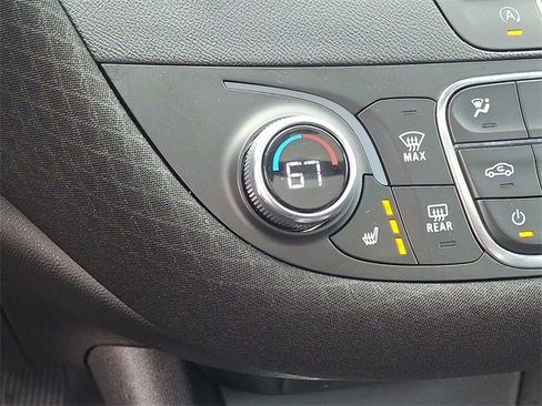 Used 2024 Chevrolet Malibu LT image 24