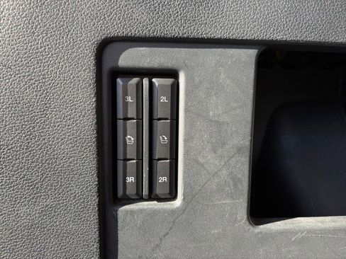 Used 2021 Ford Expedition Max Platinum image 20