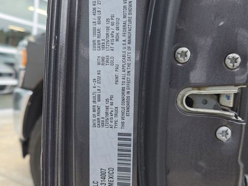 Used 2024 RAM 2500 Big Horn AWD/4WD image 29