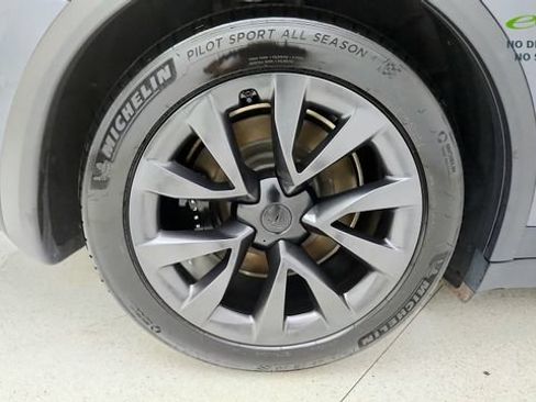 Used 2022 Tesla Model X AWD/4WD image 81