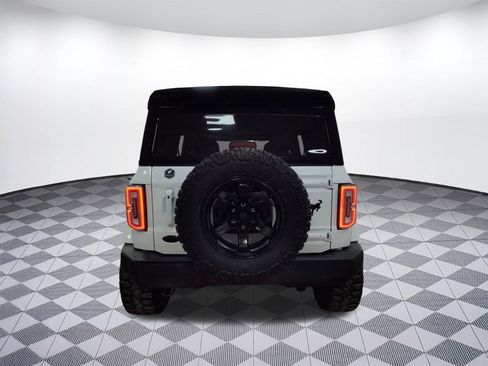 Used 2021 Ford Bronco Outer Banks image 9