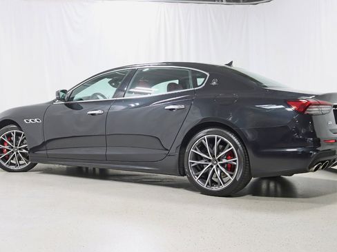 Used 2021 Maserati Quattroporte S Q4 AWD/4WD image 9