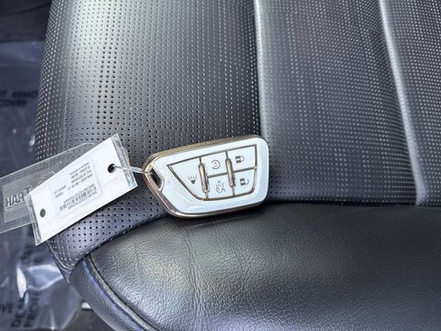 Used 2024 Cadillac XT4 Sport image 35