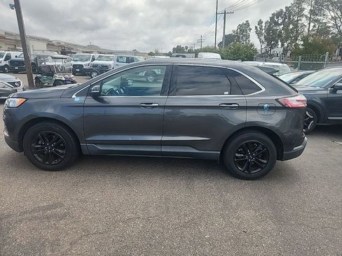 Used 2019 Ford Edge SEL FWD image 9