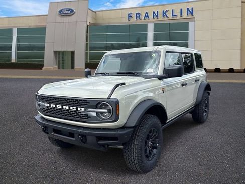 New 2026 Ford Bronco Badlands AWD/4WD image 3