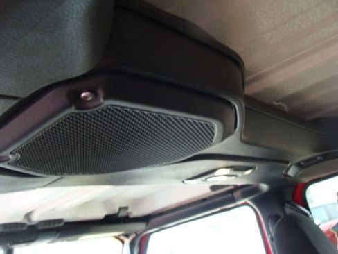 Used 2020 Jeep Wrangler Unlimited Sahara w/ Uconnect 4C Nav & Sound Group image 19