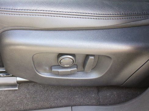 Used 2024 Land Rover Range Rover Evoque S image 21