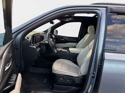 Certified 2023 Cadillac Escalade Sport w/ Touring Package AWD/4WD image 21