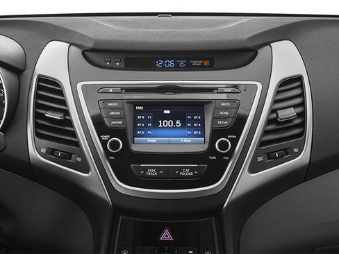 Used 2014 Hyundai Elantra SE FWD image 12