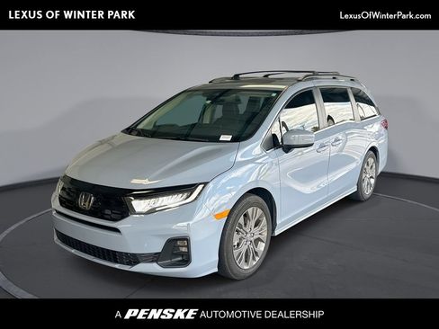 Used 2025 Honda Odyssey Touring image 1